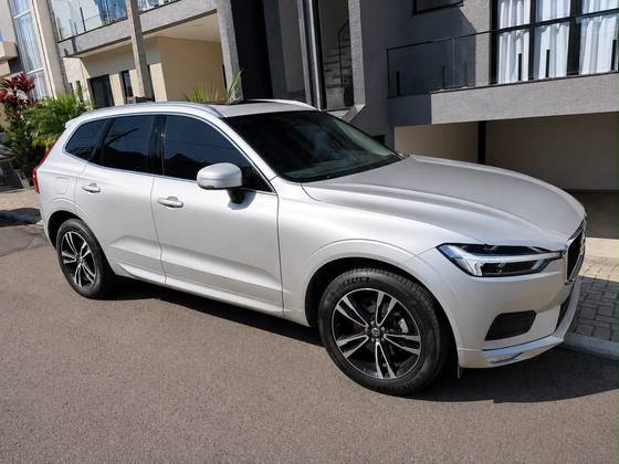 VOLVO XC60 2.0 T5 GASOLINA MOMENTUM AWD GEARTRONIC